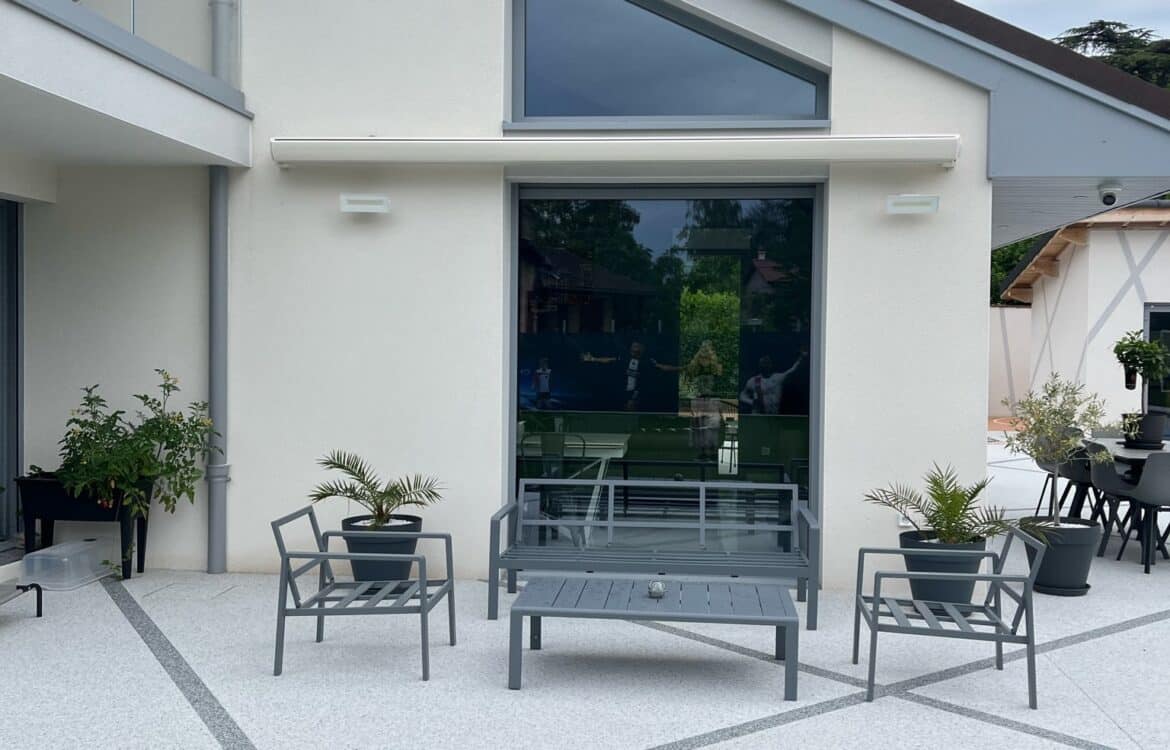 Caluire et cuire : Fenêtres châssis fixes en aluminium par A2B Concept
