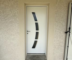 Porte d’Entrée en Aluminium à Orliénas